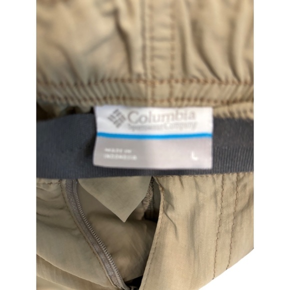 Columbia Women's 6" Sandy River Cargo Shorts Green AL4572 221 NWT - Picture 4 of 5